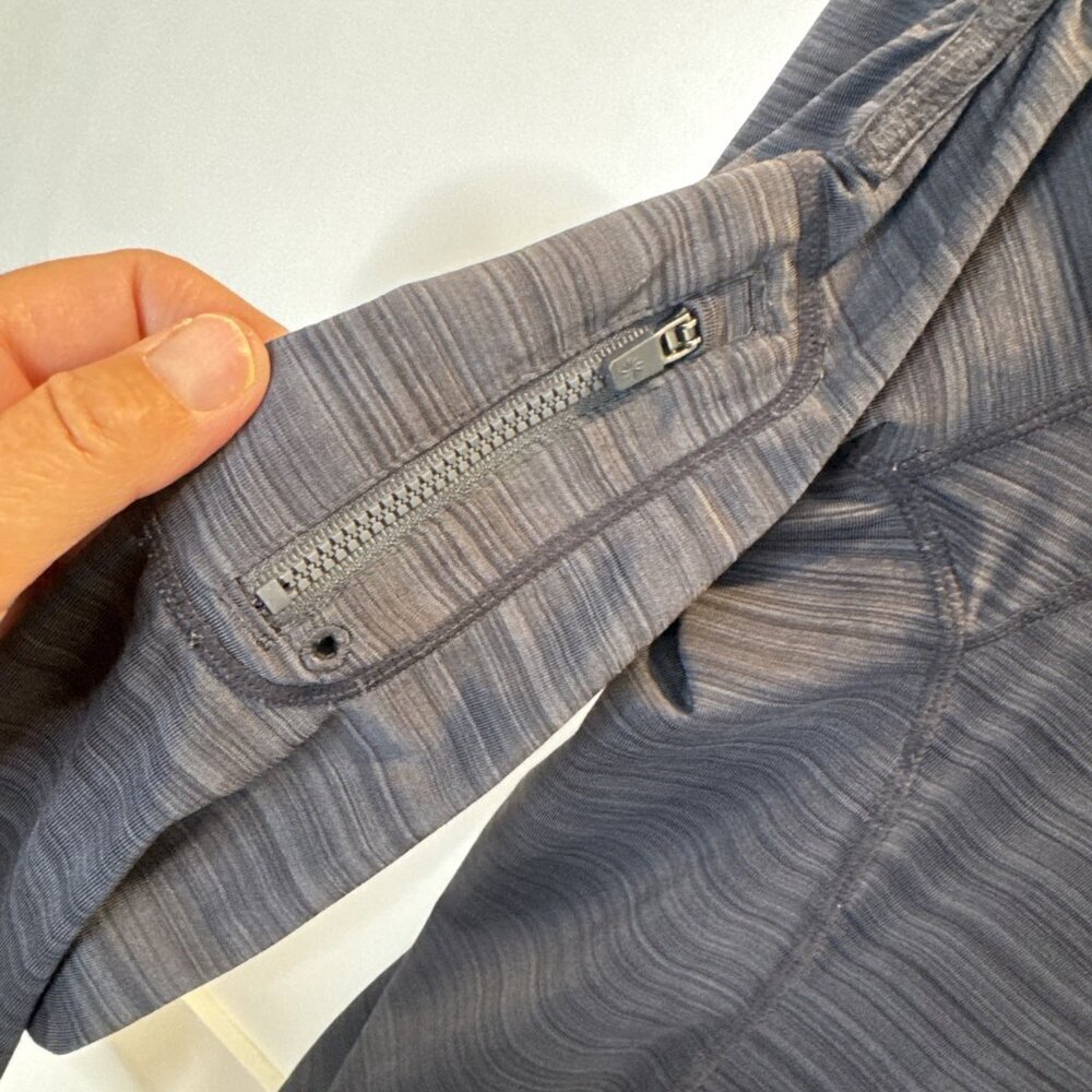 Athleta Womens Med Athletic Shirt Long sleeve Quarter zip Dk Gray zipper sleeve - Picture 6 of 12